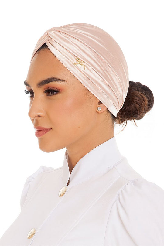 Faixa Turbante Nude Bardot | Elegância e Conforto Profissional