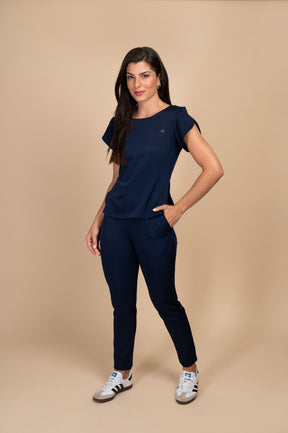 Scrub Feminino Azul Marinho Cannes | Pijama Cirúrgico Premium