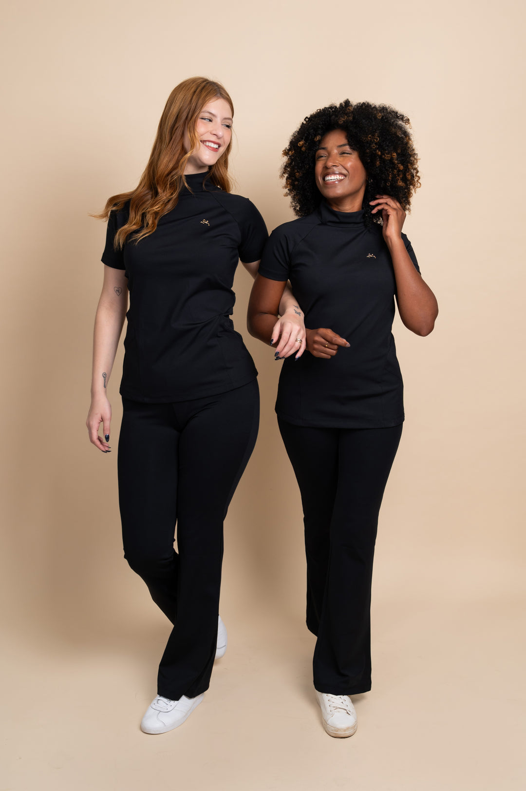 Pijama Cirúrgico Feminino Preto Maya