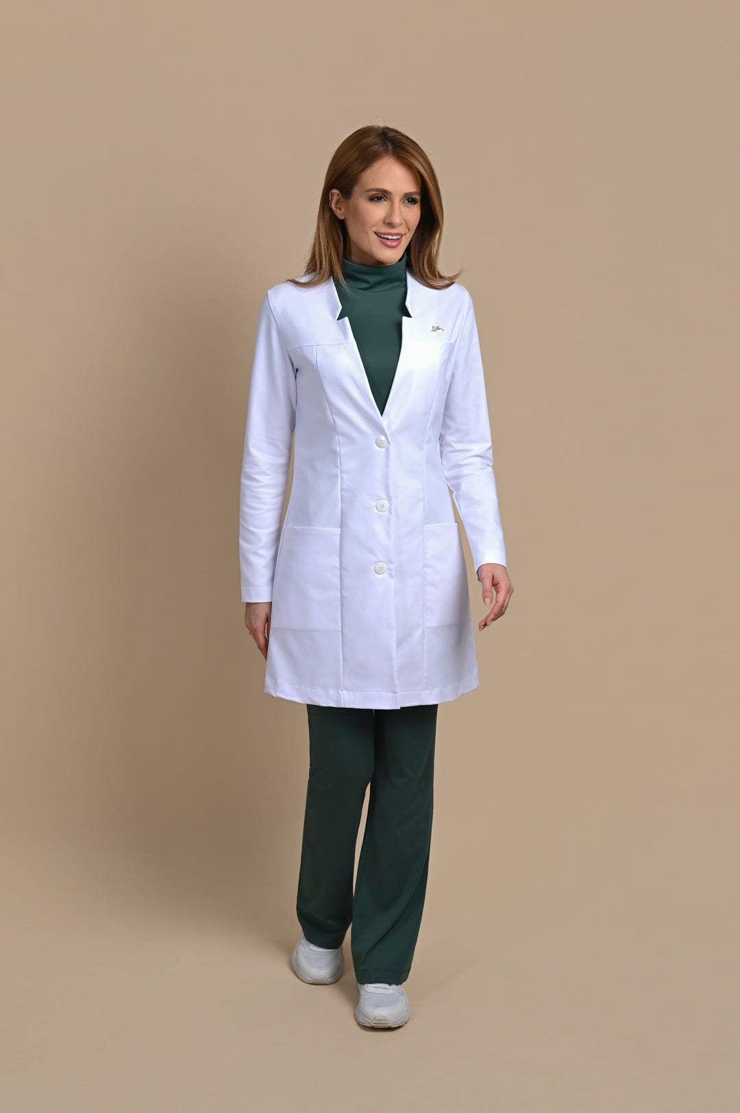 Jaleco Feminino Manga Longa Branco Chloe | Jalecos Le Petit