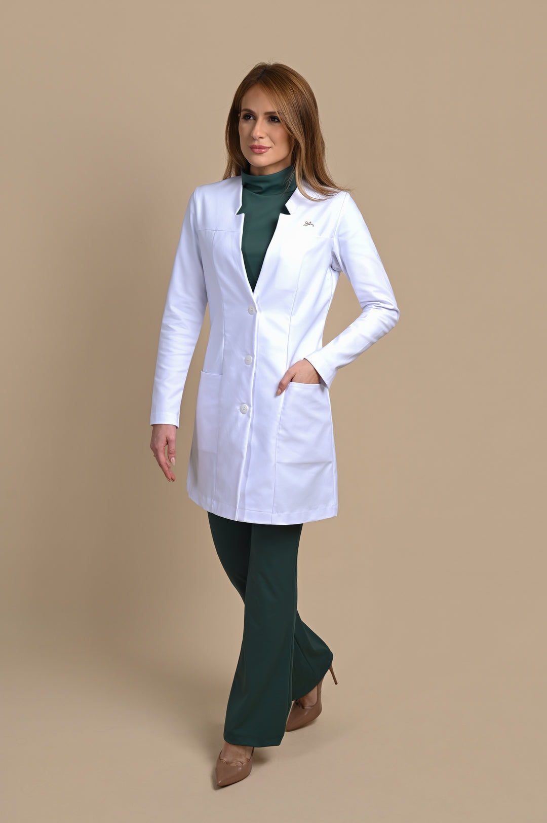 Jaleco Feminino Manga Longa Branco Chloe | Jalecos Le Petit