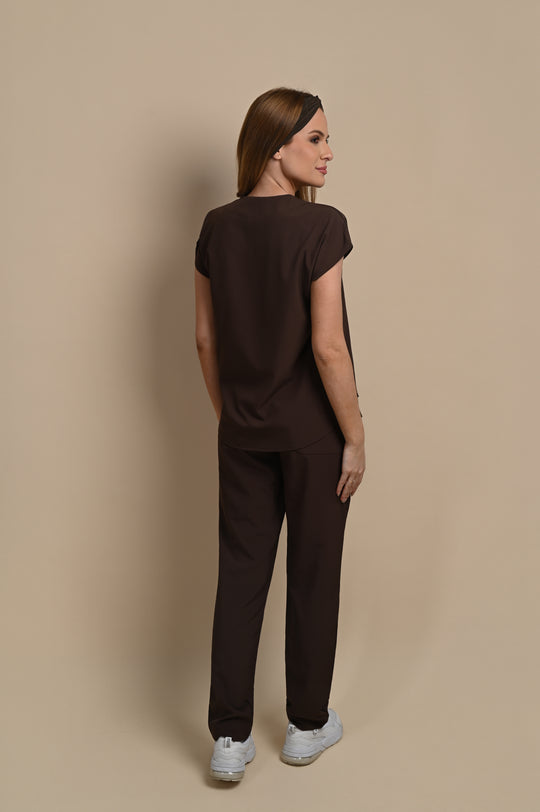 Scrub Feminino Café Monise | Pijama Cirúrgico Premium