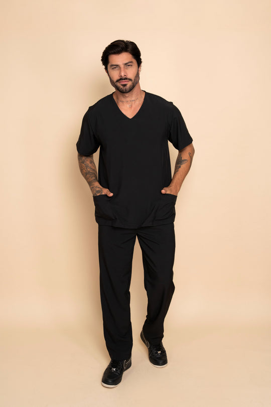 Pijama Cirúrgico Masculino Preto Nantes | Conforto e Elegância Profissional