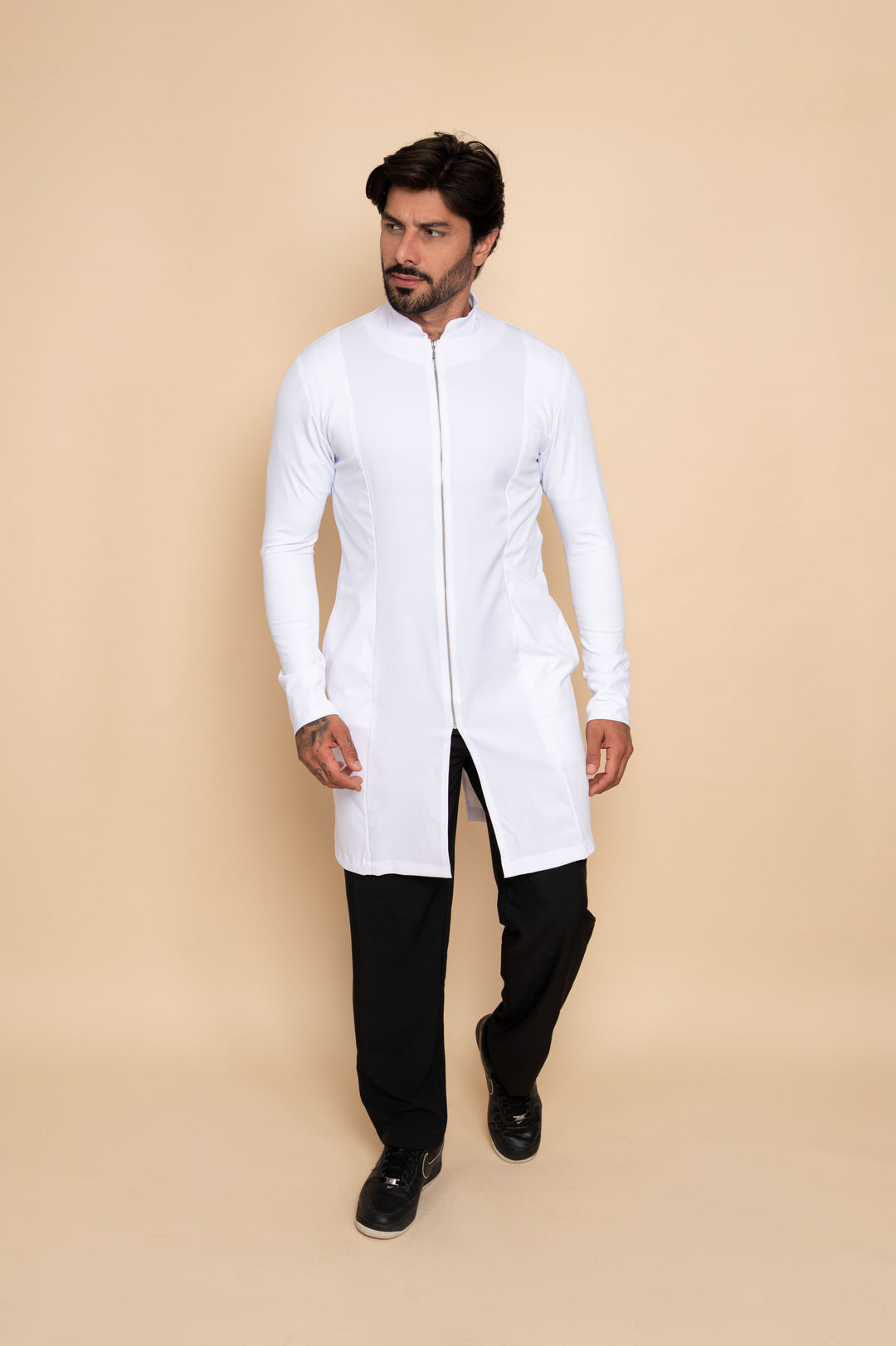 Jaleco Masculino Branco Theo | Elegância e Conforto Profissional